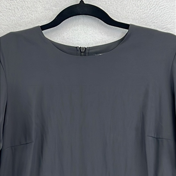 A/X Armani Exchange Classy Dress Sz 0 Gray/Black
Long Sleeves EUC - Picture 4 of 11